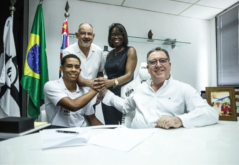 imagem da materia: Santos renova com João Alencar, promessa da base santista