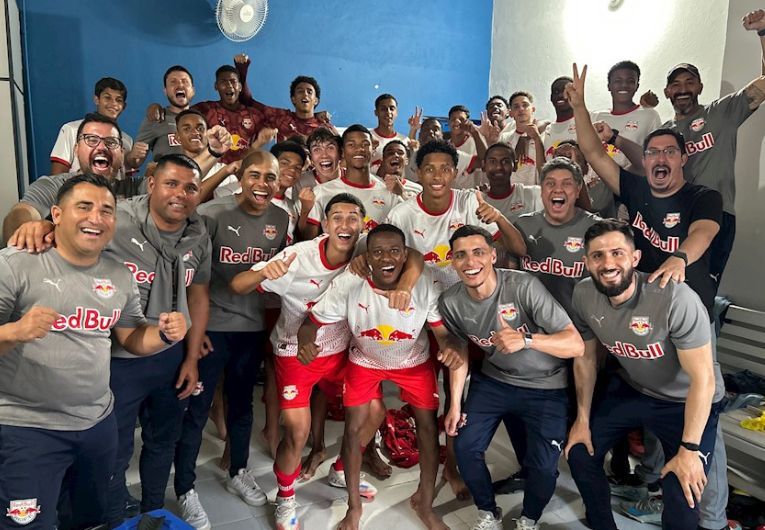 imagem da materia: Bragantino vence e se classifica no Brasileiro Sub-17