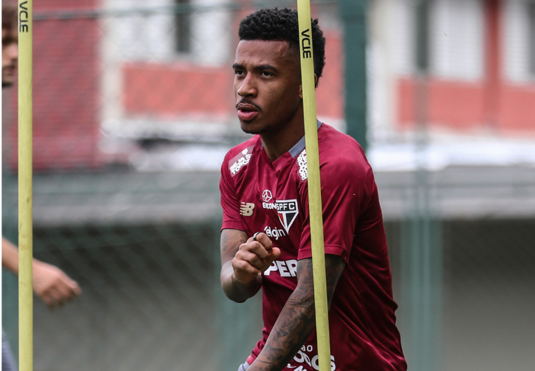 imagem da materia: Mais um desfalque? Marcos Antônio vira dúvida no São Paulo