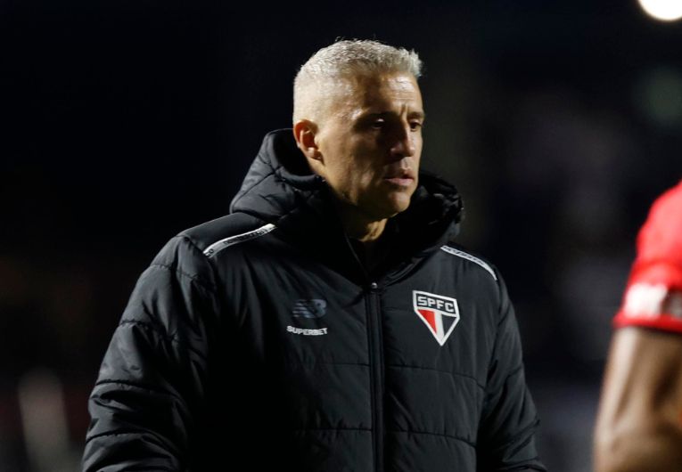 imagem da materia: Seca de gols pesa em eliminação do São Paulo na Libertadores