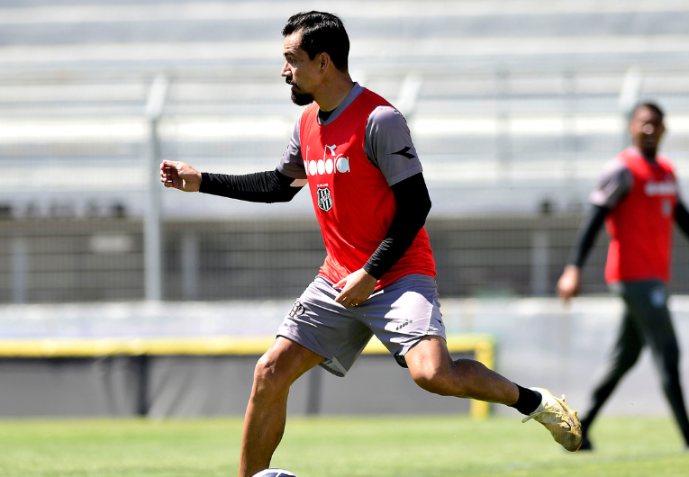 imagem da materia: Saimon fala sobre boa fase apesar dos salários atrasados