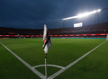 São Paulo x LDU: onde assistir e escalações