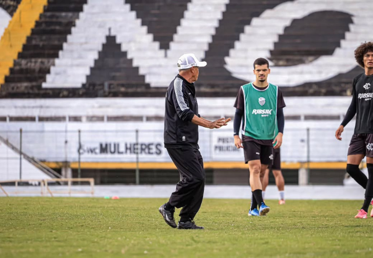 imagem da materia: Roberval acredita em virada do Comercial na Copa Paulista