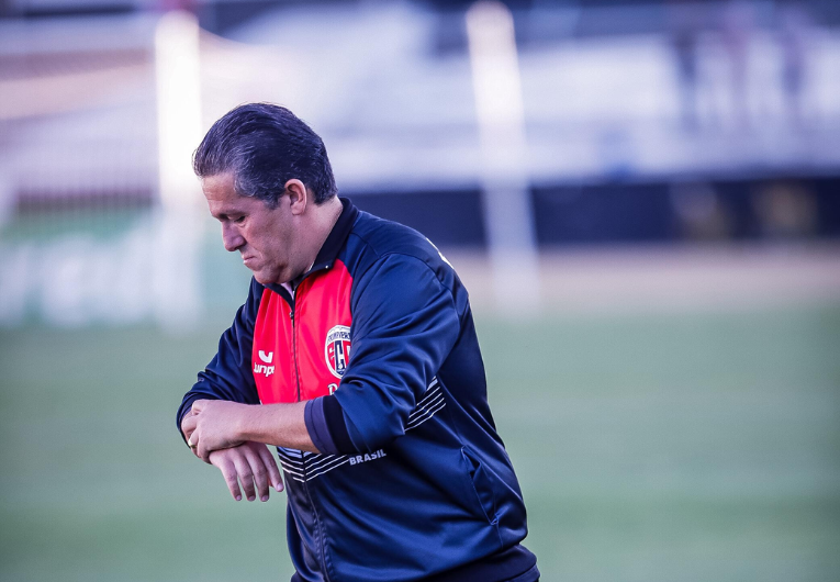 imagem da materia: Marchiori analisa goleada do Primavera e cobra foco na volta