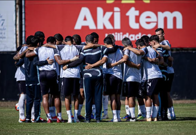 imagem da materia: Rio Branco anuncia lista de dispensas e renovações para 2026