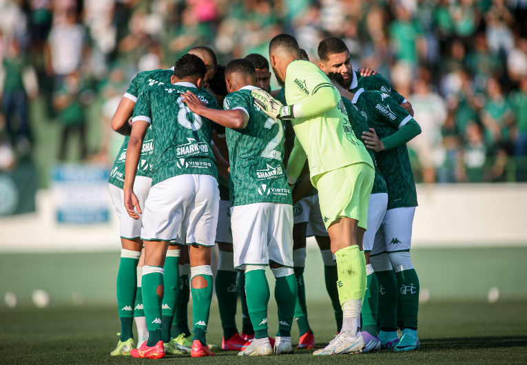 imagem da materia: Guarani busca reação contra o Náutico após derrota no dérbi