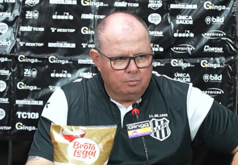 imagem da materia: Marcelo Fernandes exalta elenco da Ponte Preta após vitória