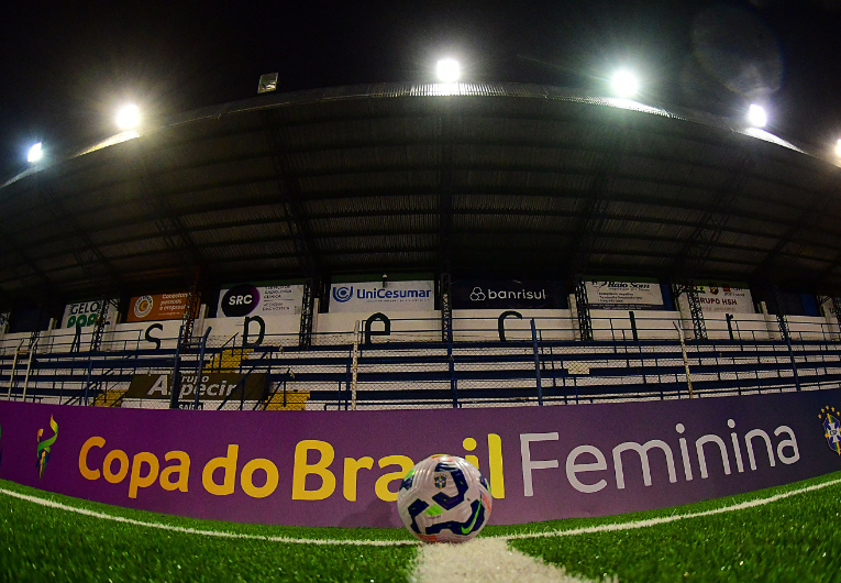 imagem da materia: Semifinais da Copa do Brasil Feminina têm três paulistas