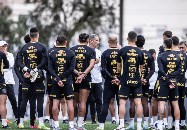 imagem da materia: Com convocados de volta, Santos tem provável escalação