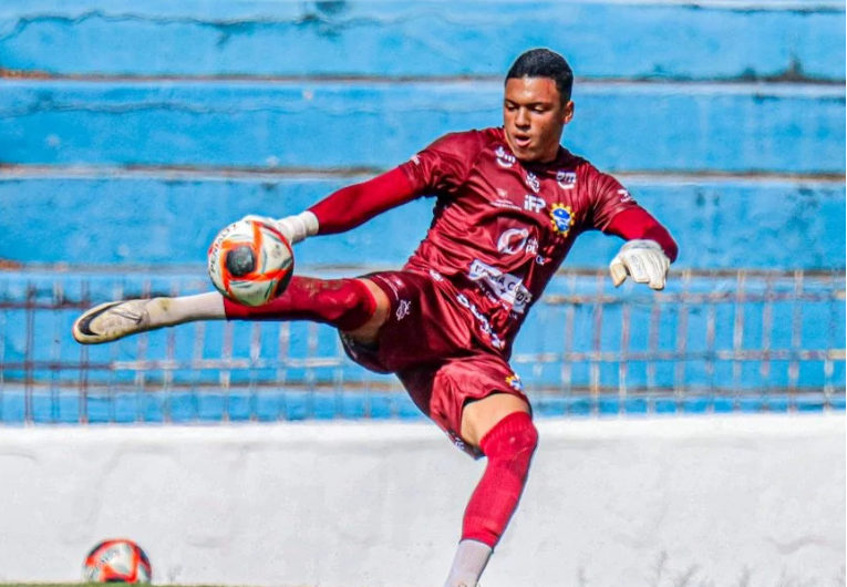 imagem da materia: Goleiro da base do São José é cedido ao Fortaleza