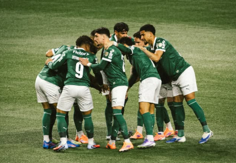 imagem da materia: Palmeiras busca recorde histórico no Brasileirão 2025