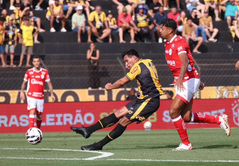 imagem da materia: Novorizontino sai atrás, mas busca empate contra o Vila Nova