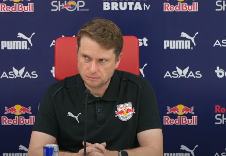 imagem da materia: Seabra lamenta chances desperdiçadas em empate com Sport