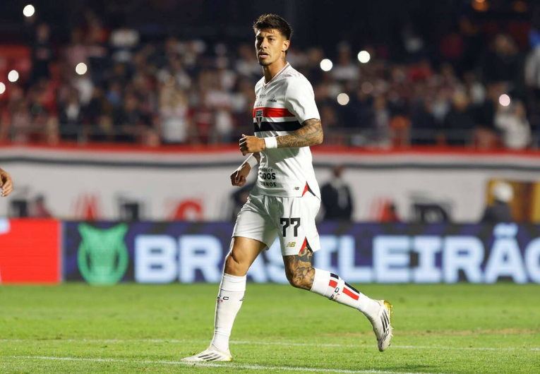 imagem da materia: Rigoni busca adaptação e primeiro gol pelo São Paulo