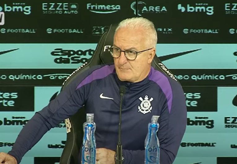 imagem da materia: Dorival Júnior critica arbitragem em derrota do Corinthians