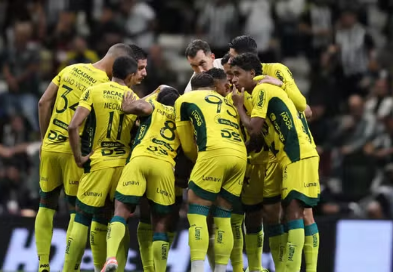 imagem da materia: Leão tem atuação segura, mas não evita revés para Atlético