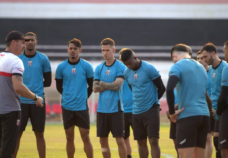 imagem da materia: Botafogo-SP chega a cinco jogos sem vitória na Série B