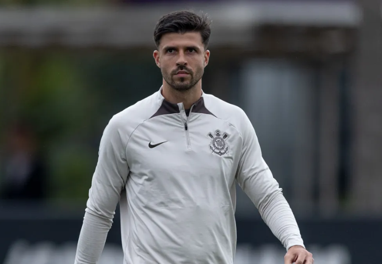 imagem da materia: Héctor Hernández segue sem espaço no Corinthians