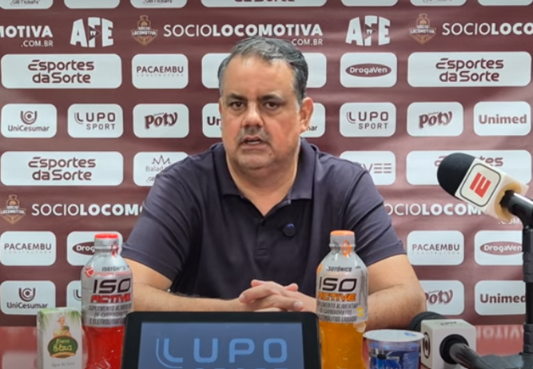 imagem da materia: Jorge Macedo revela motivo da demissão de Vinicius Bergantin