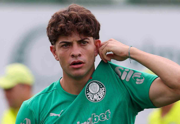 imagem da materia: Palmeiras recebe Fortaleza e testa reservas no Allianz