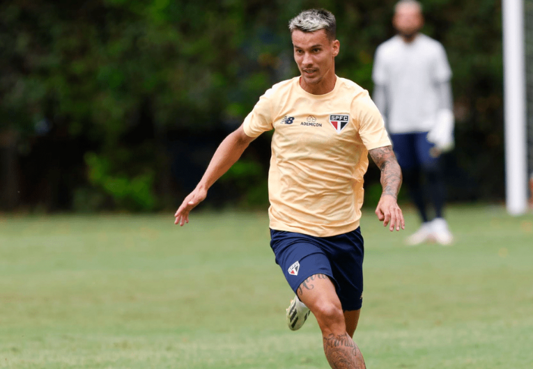 imagem da materia: Ferreira desfalca o São Paulo contra o Botafogo