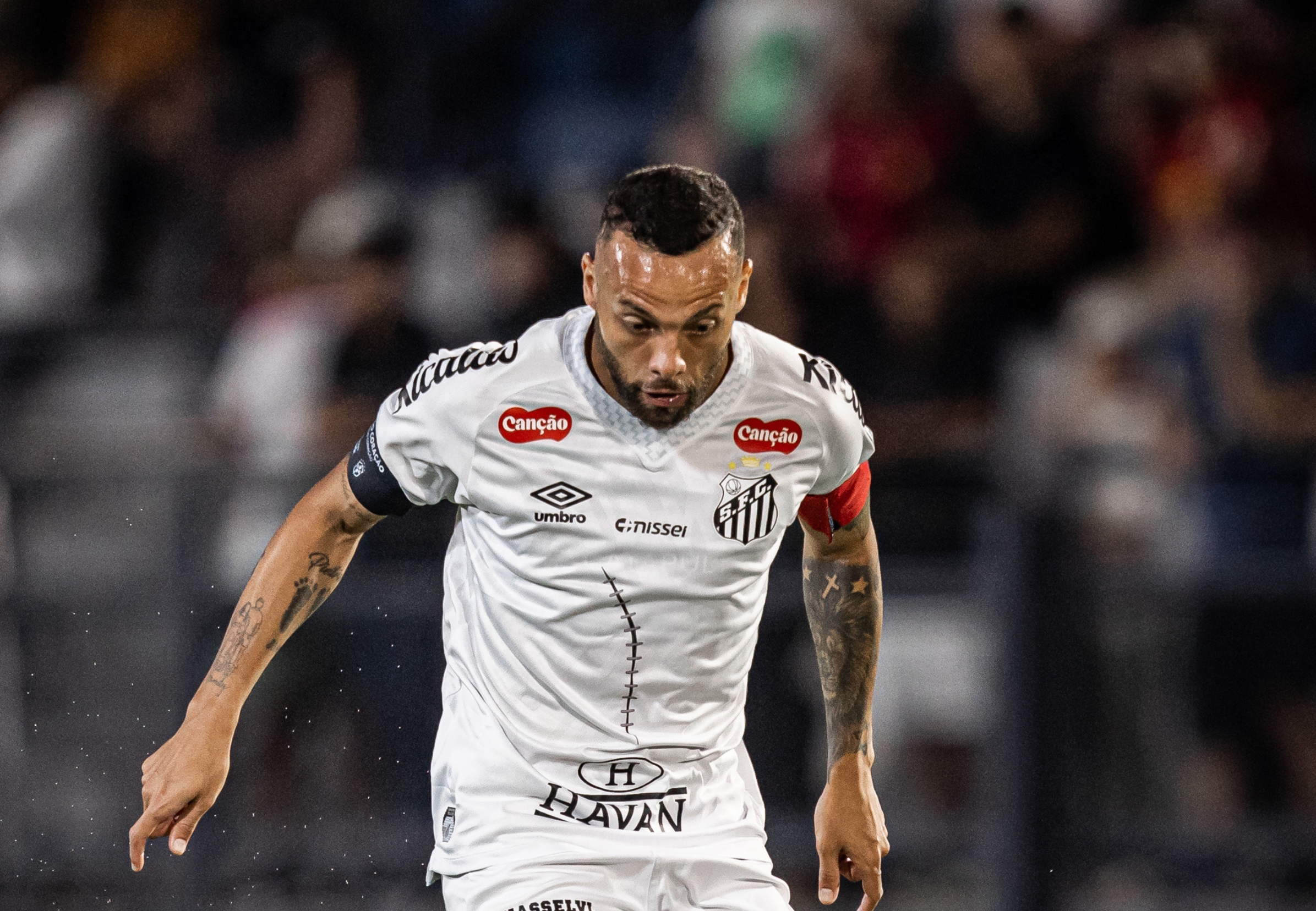 imagem da materia: Santos melhora desempenho, mas efetividade ainda preocupa