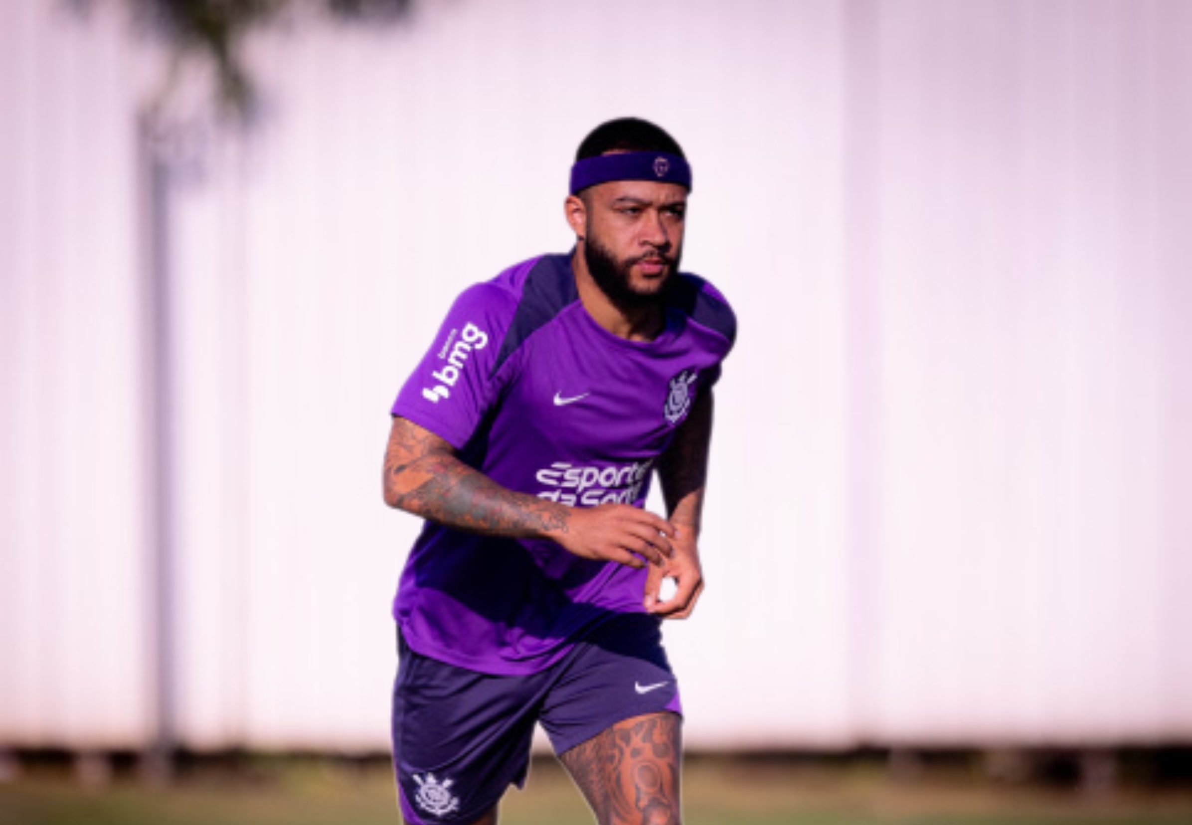 imagem da materia: Sem Depay, Corinthians trabalha sob pressão no CT