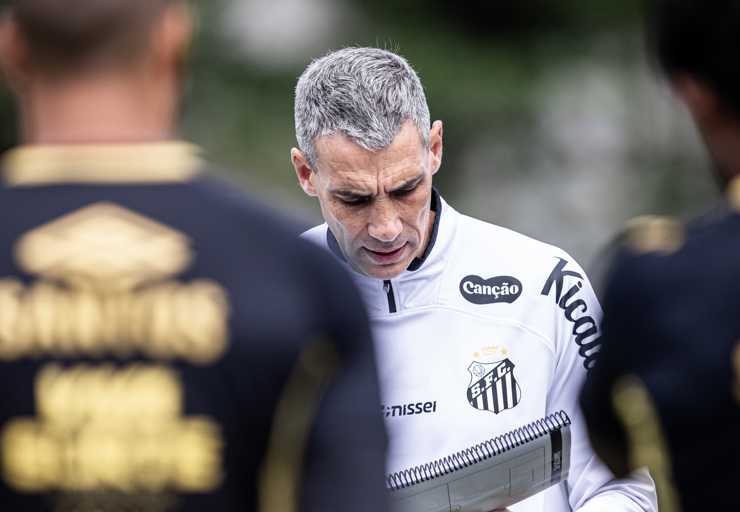 imagem da materia: Santos precisa melhorar desempenho para escapar da Série B