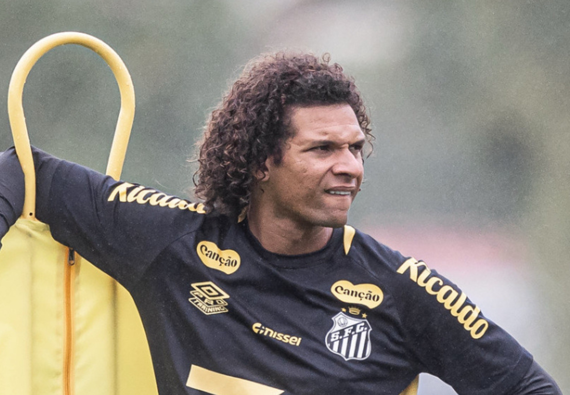 imagem da materia: Willian Arão segue fora e é desfalque para o clássico