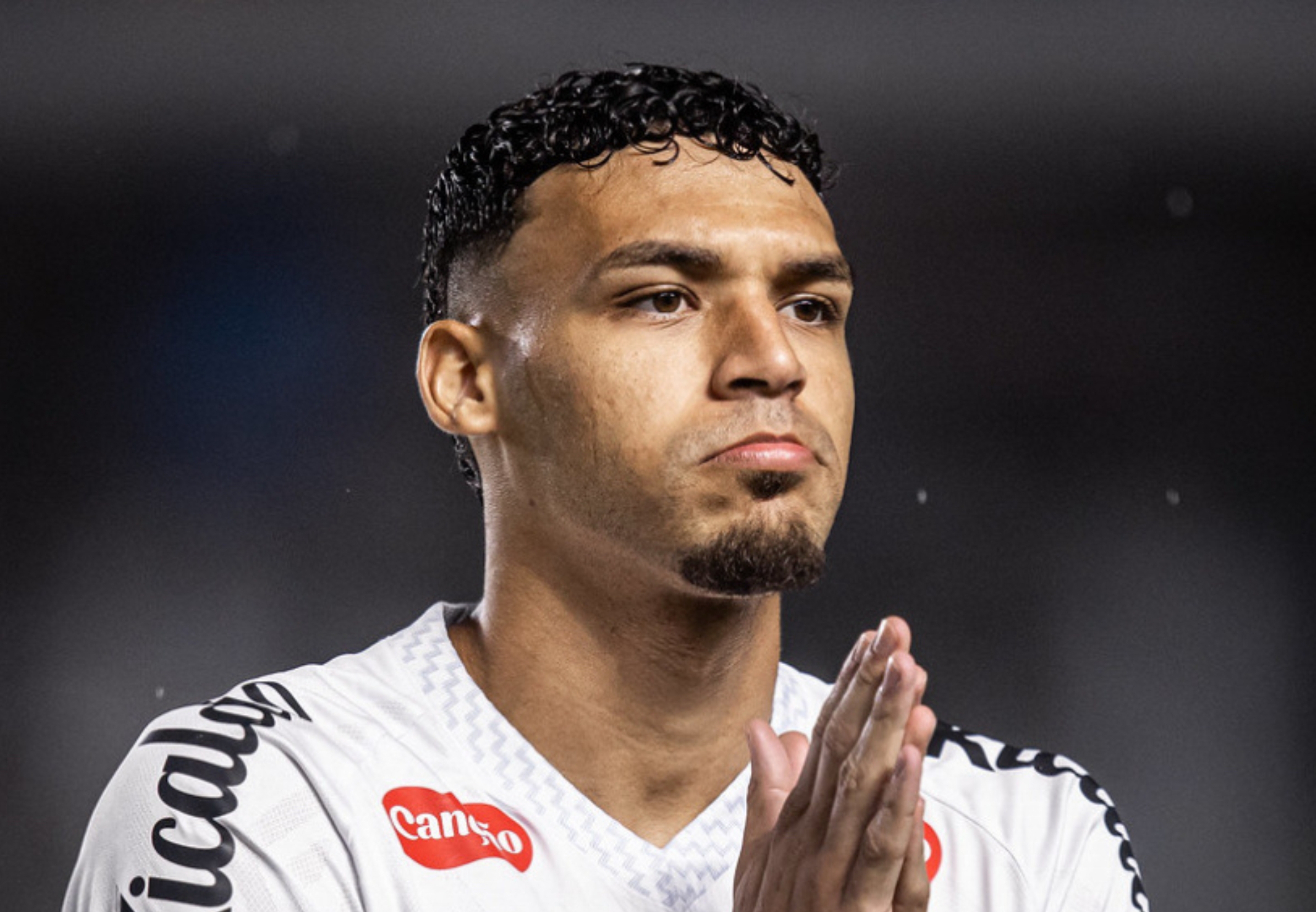 imagem da materia: Victor Hugo sofre lesão e desfalca o Santos