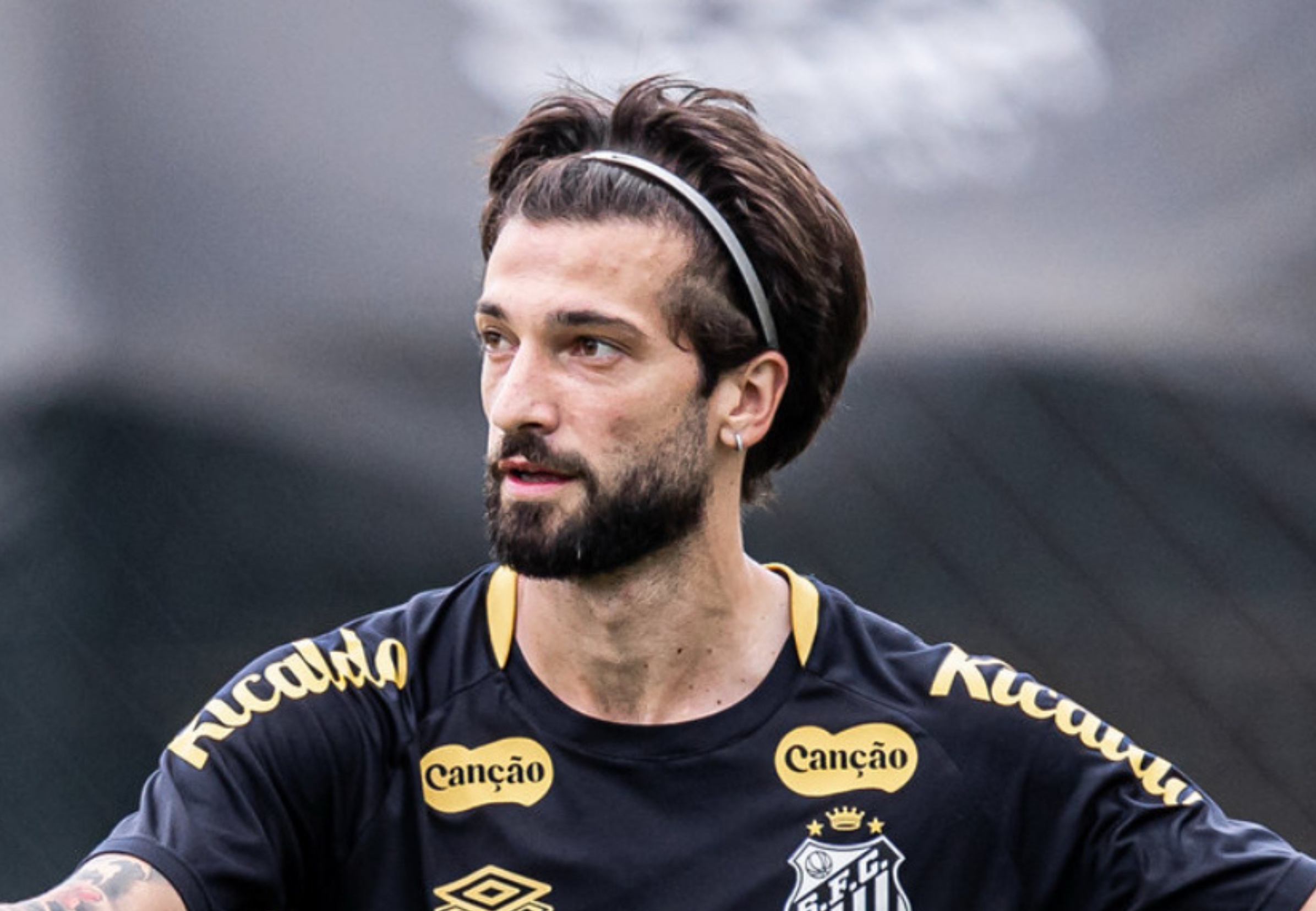 imagem da materia: Lautaro Díaz deve ser titular contra o Atlético-MG