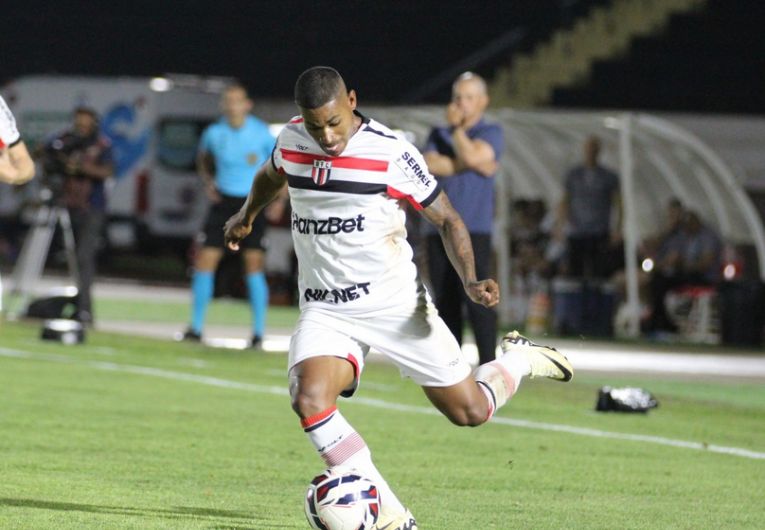 imagem da materia: Botafogo-SP busca empate no fim contra o Operário