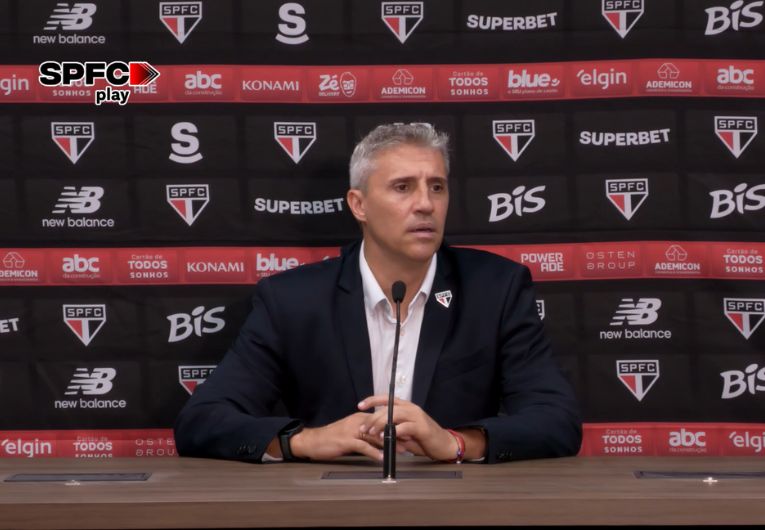 imagem da materia: Crespo justifica escalação e projeta vitória na Libertadores