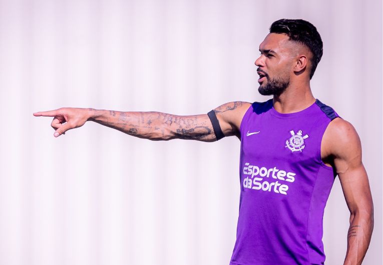 imagem da materia: Desfalcado, Timão termina preparação para enfrentar Inter