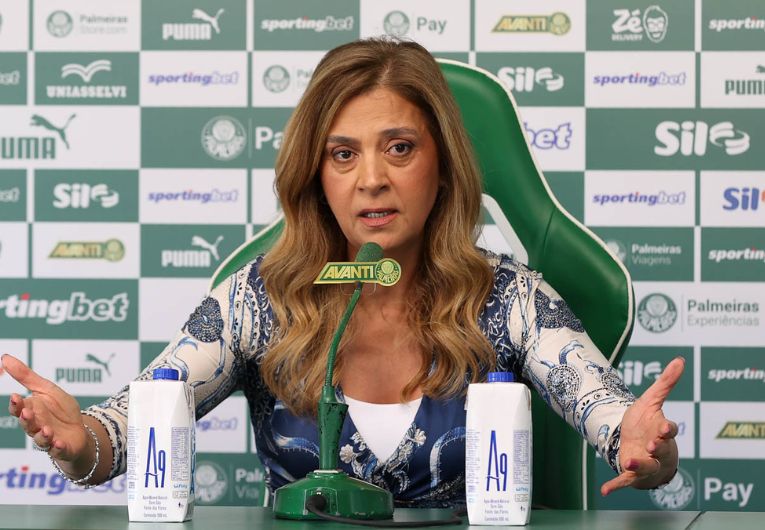 imagem da materia: Palmeiras tem déficit no balanço de agosto