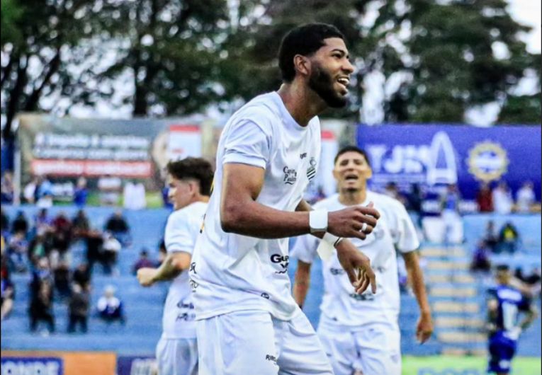 imagem da materia: Comercial vence o São José novamente e vai para a semifinal