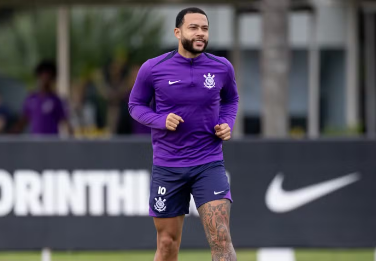 imagem da materia: Memphis está próximo de voltar a atuar no Corinthians