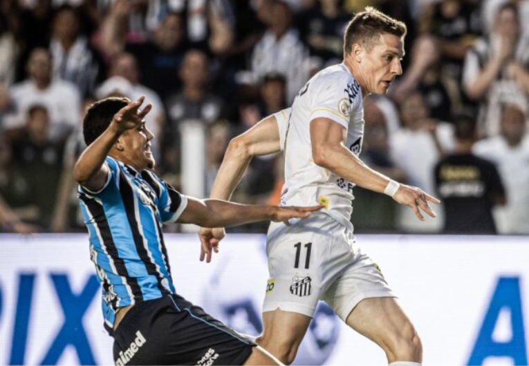 imagem da materia: Santos não perde para o Grêmio na Vila Belmiro há seis anos