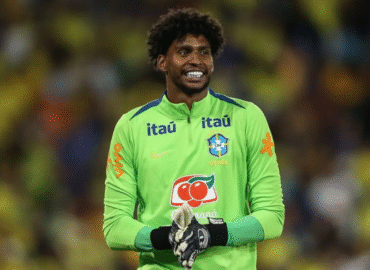 Hugo Souza e jogadores com passagem por SP são convocados