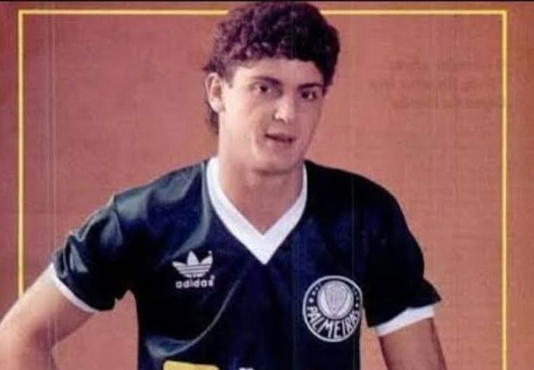 imagem da materia: Morre Edu Manga, ex-meia revelado pelo Palmeiras