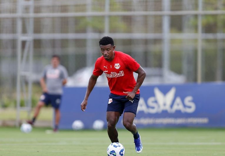 imagem da materia: Eric Ramires projeta duelo contra o Grêmio