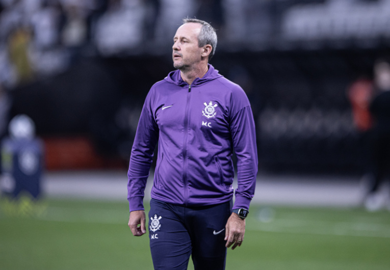 imagem da materia: Preparador de goleiros do Corinthians será julgado pelo STJD