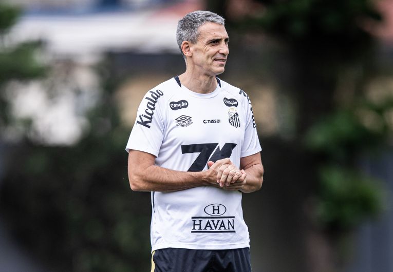 imagem da materia: Santos tem terceira pior campanha do returno do Brasileirão