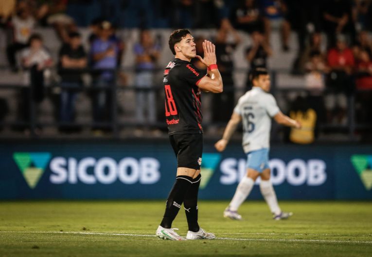 imagem da materia: Thiago Borbas encara jejum de gols no Bragantino
