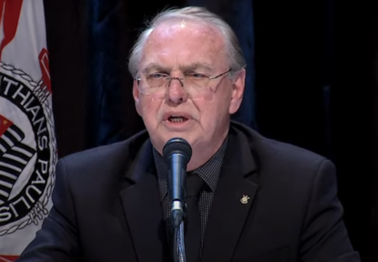 imagem da materia: Corinthians chega a quase R$ 3 bilhões em dívidas