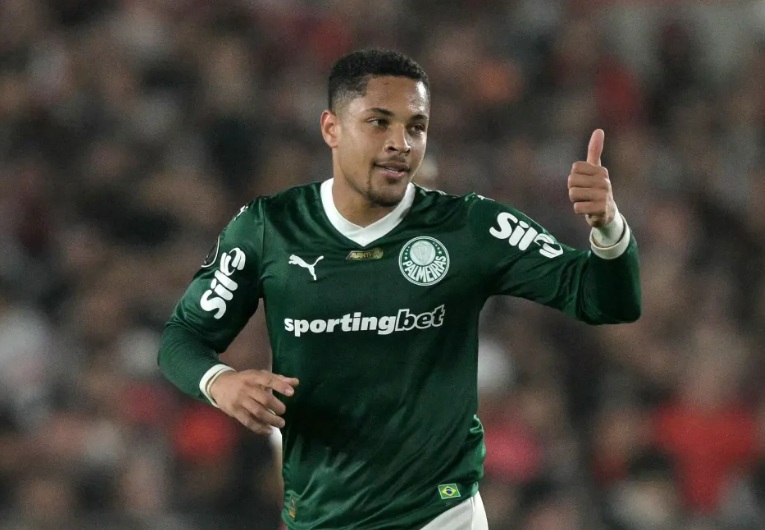 imagem da materia: Vitor Roque lidera ranking sub-21 Brasil-Argentina; Breno Bidon fica em segundo