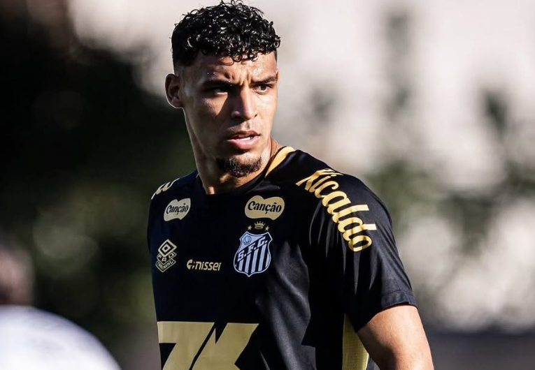 imagem da materia: Santos deve ter novidade contra o Corinthians