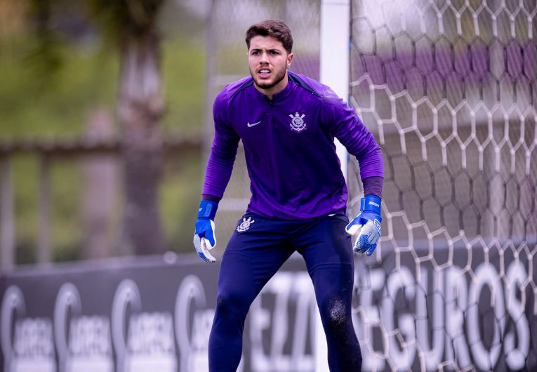 imagem da materia: Felipe Longo será o goleiro titular do Corinthians contra o Santos