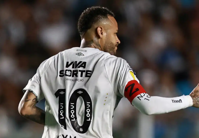 imagem da materia: Santos segue com pior aproveitamento de finalizações no Brasileirão