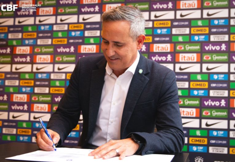 imagem da materia: Com paulista Brasil anuncia convocados para Copa do Mundo Sub-17